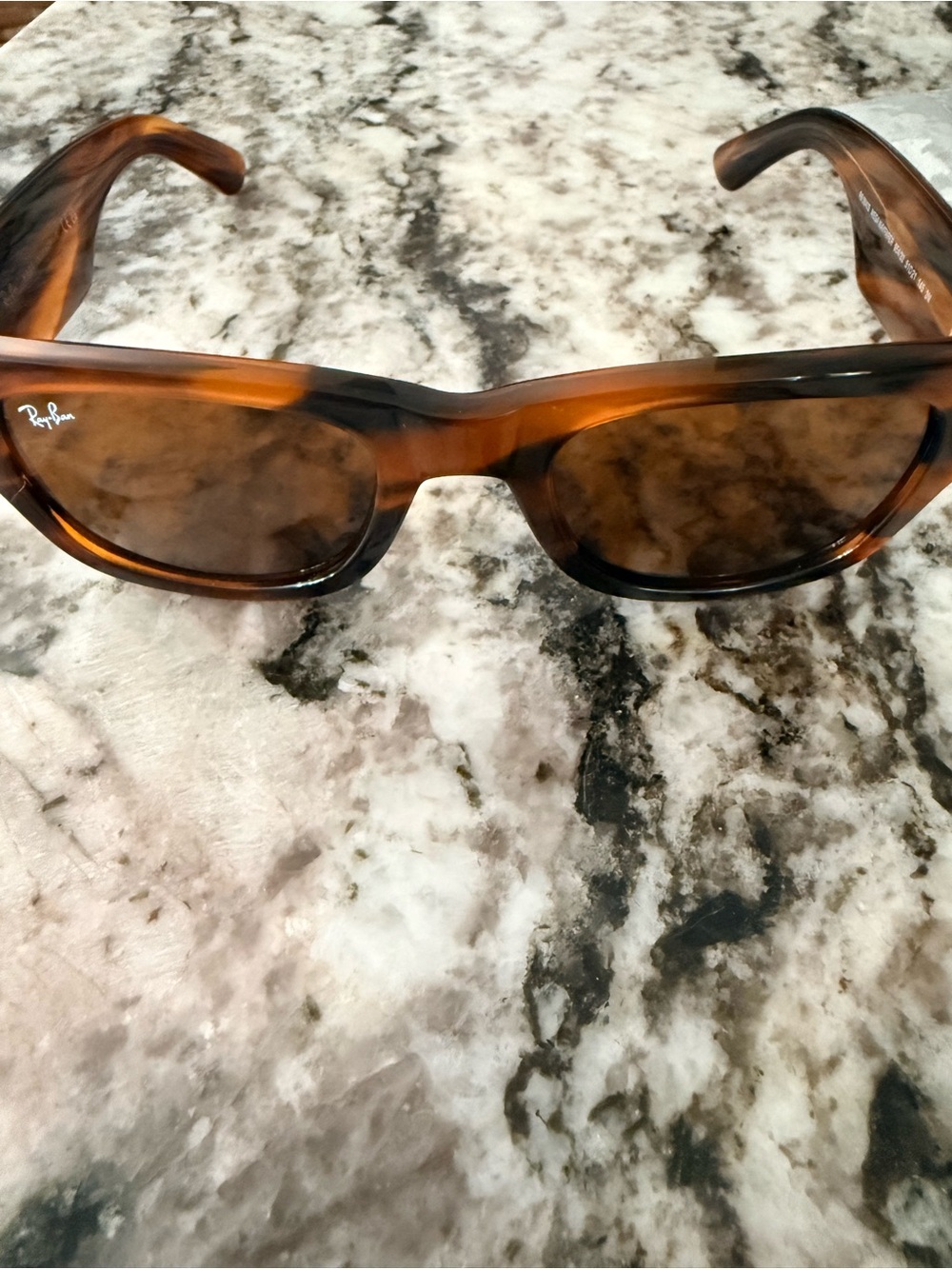 Ray-ban MEGA WAYFARER brown polarized Sunnies - new!! Havana